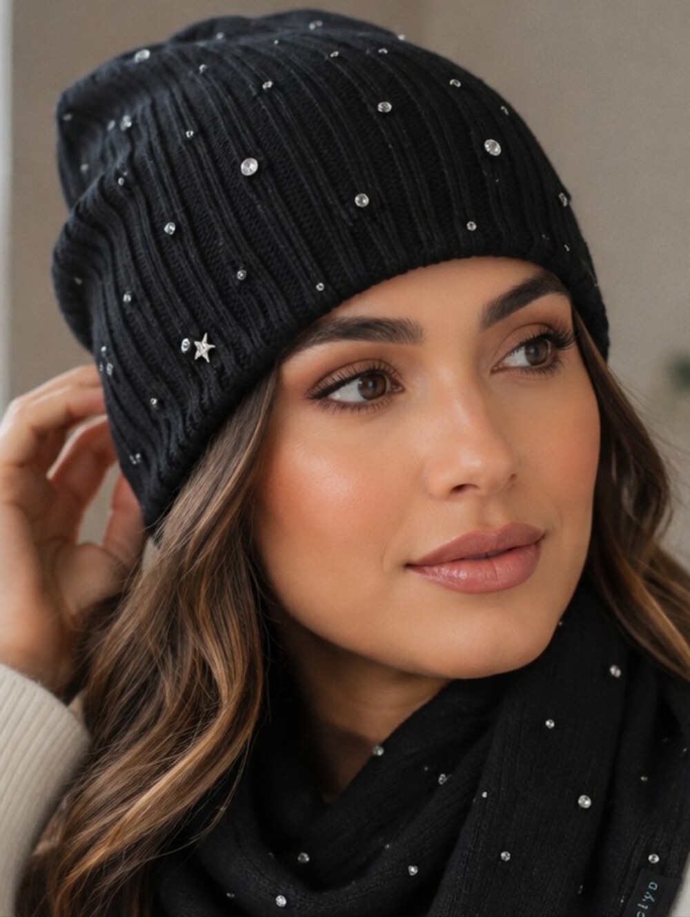 Jocelyn Black Knit Wool Blend Beanie And Scarf with Hand Sewn Crystals NWT $275